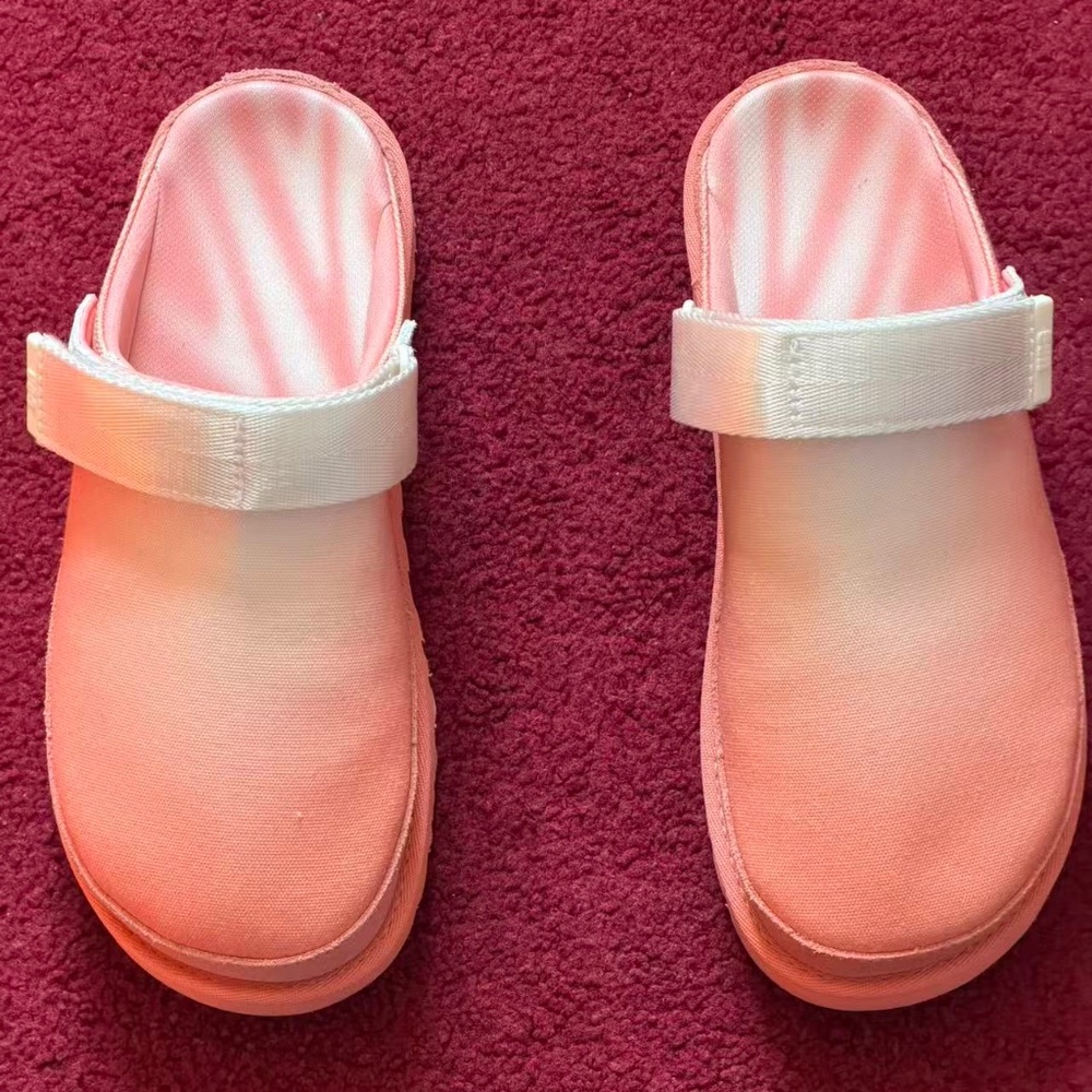 UGG Goldenstar Clog SUNRAY Women’s Size 7